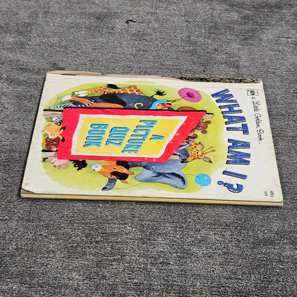 What Am I A Picture Quiz Book Little Golden Book‎ 1975 by Ruth Leon